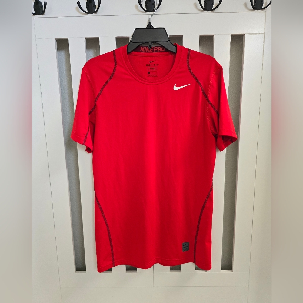 Nike Pro Dri-FIT Cherry Gym Red T-Shirt Size Small Men's Sport Fitted